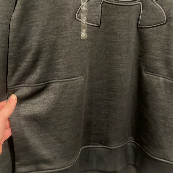 NWT Women’s Under Armour  Cold Gear Sweatshirt - Picture 2 of 7